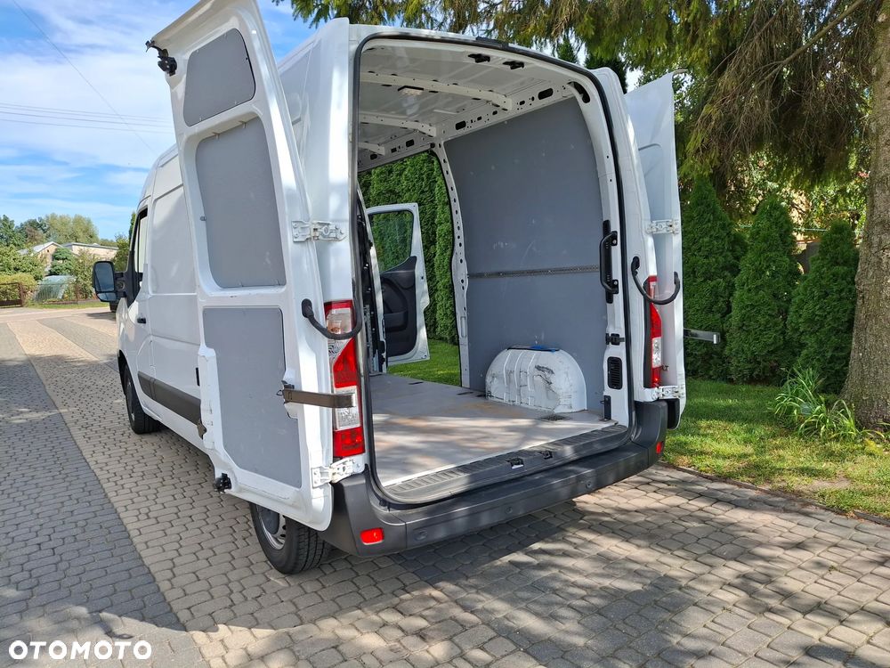 Renault Master 2.3 dci  136 KM L2H2 Salon PL - 33