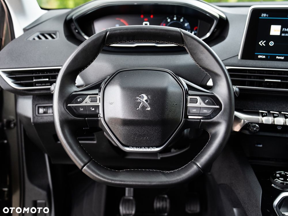 Peugeot 3008 1.2 PureTech Allure - 30