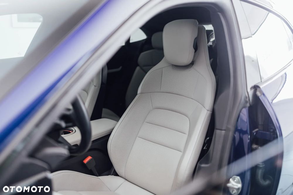 Porsche Taycan 4S Cross Turismo - 28