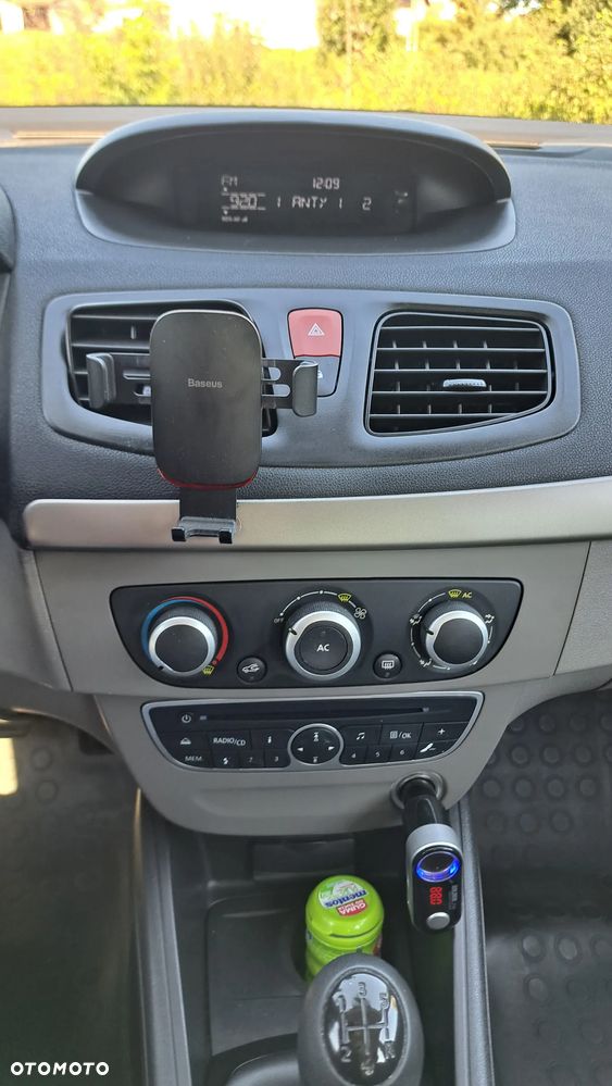 Renault Megane 1.6 16V Expression - 11