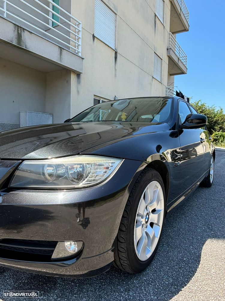 BMW 318 d - 2
