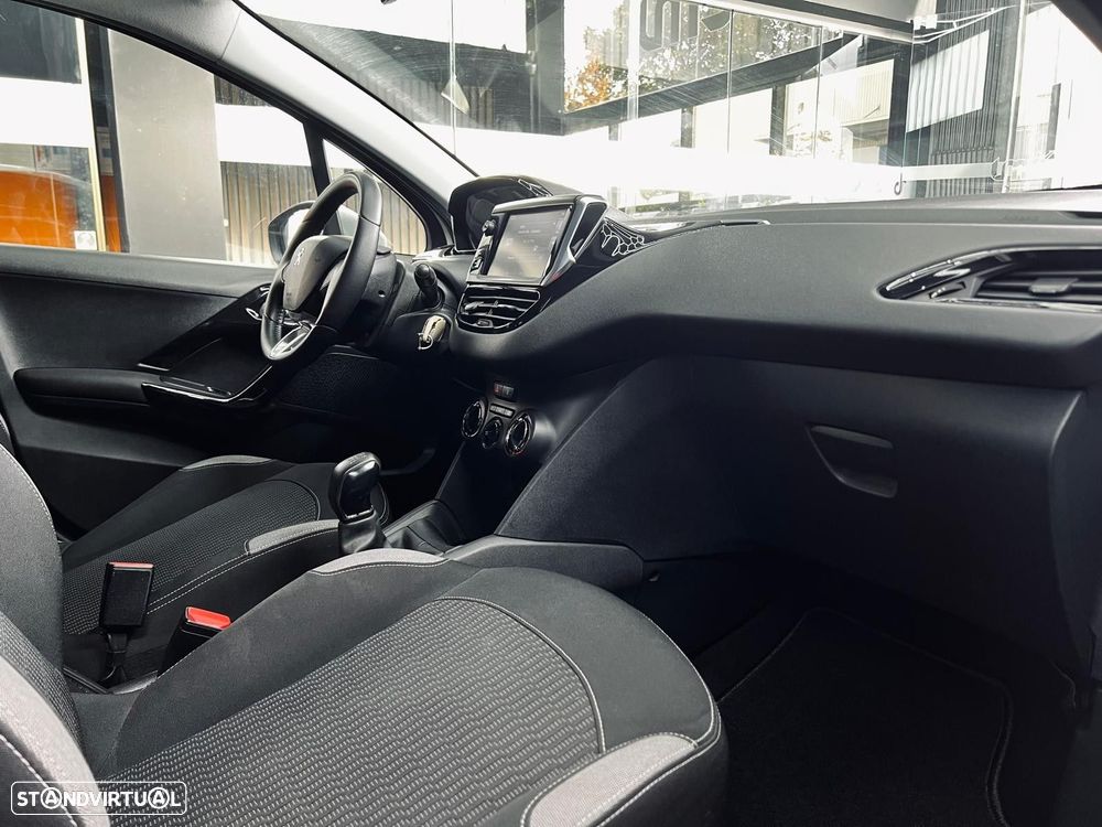Peugeot 208 1.2 VTi Active - 21