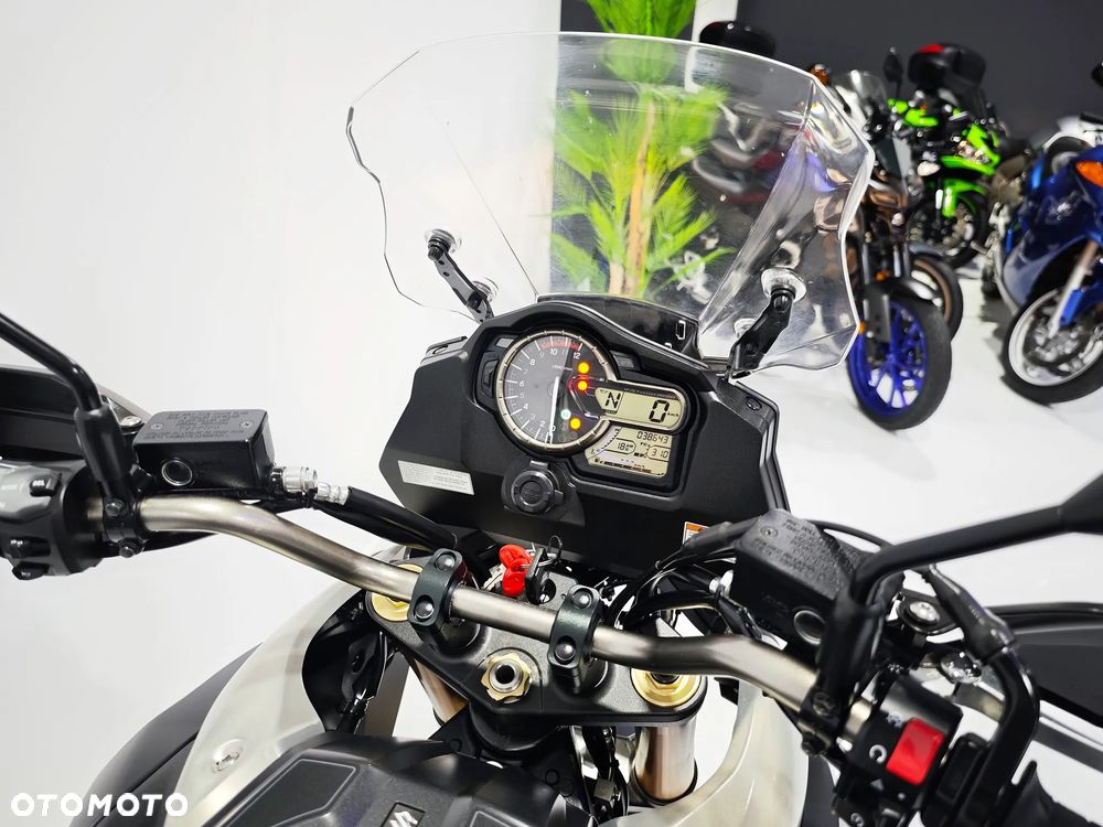 Suzuki V-STROM - 5