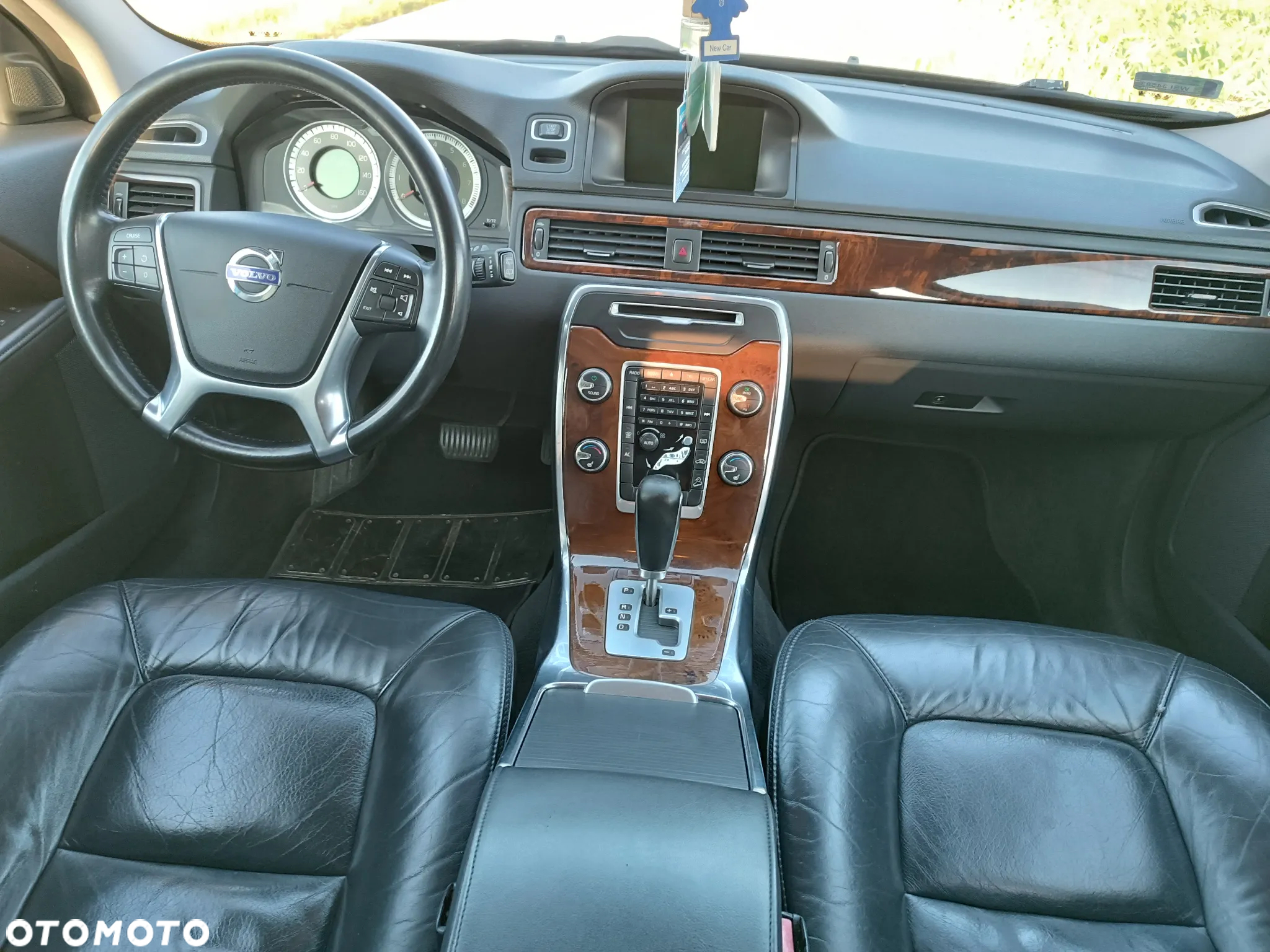 Volvo XC 70 3.2 AWD Momentum - 8