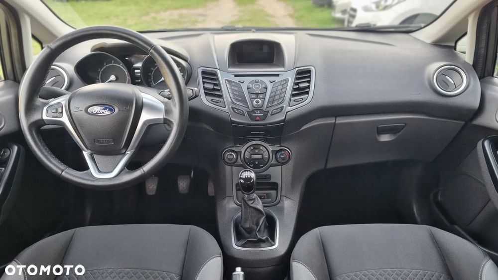 Ford Fiesta - 15