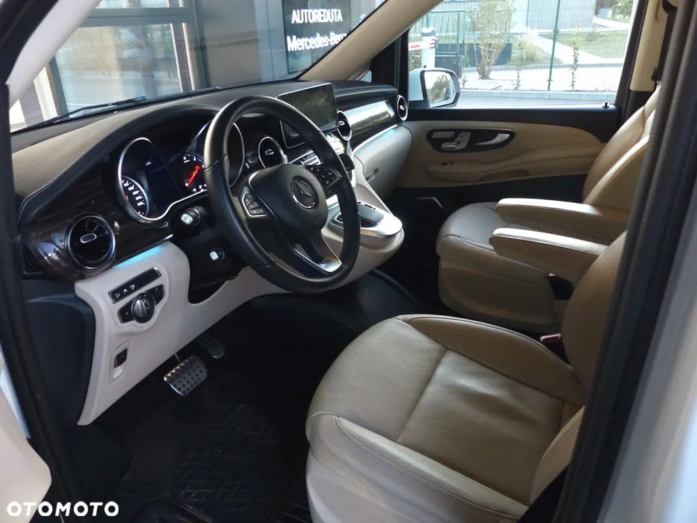Mercedes-Benz Klasa V 300 d 4-Matic Avantgarde 9G-Tronic (d³ugi) - 9