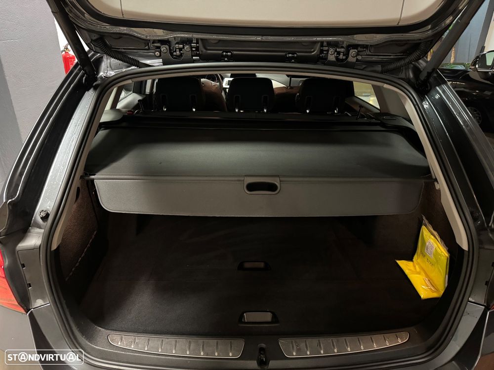 BMW 318 d Essence - 19