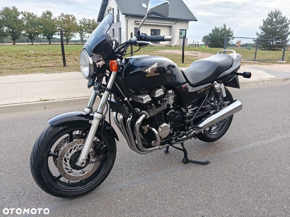 Honda CB - 10