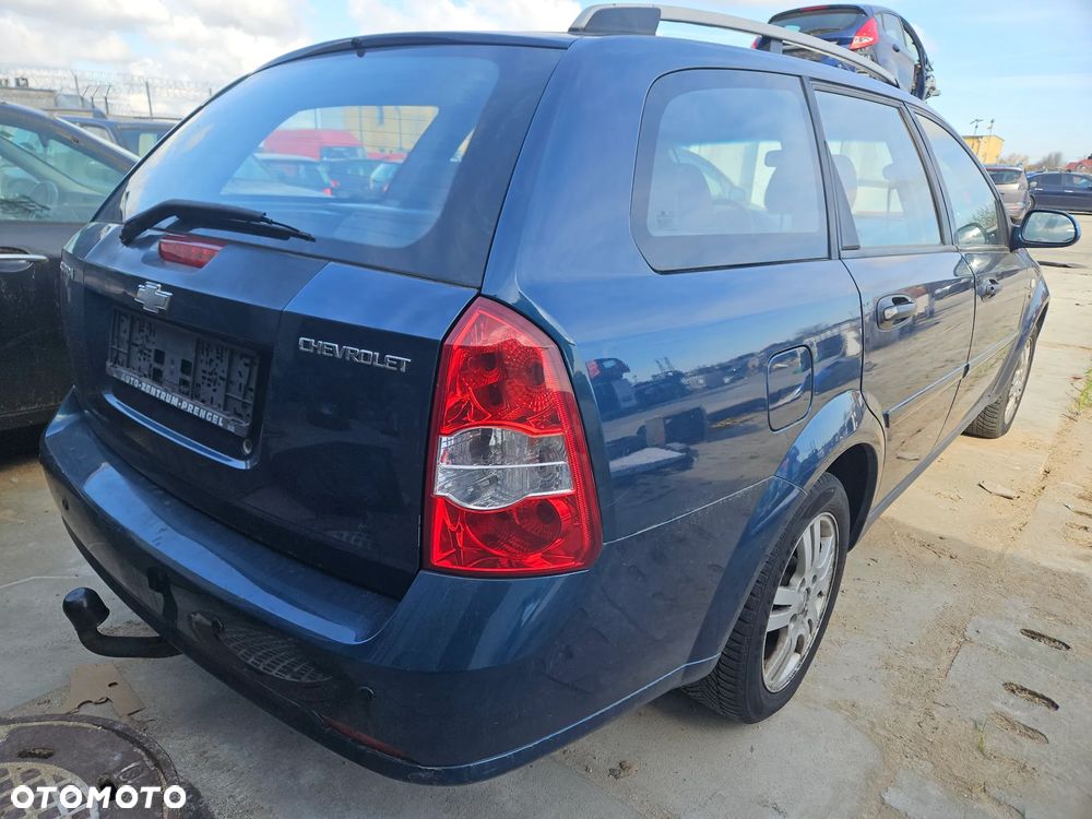 Zderzak przedni klapa bagażnika Chevrolet Nubira Lacetti 2008r kombi 58U - 6