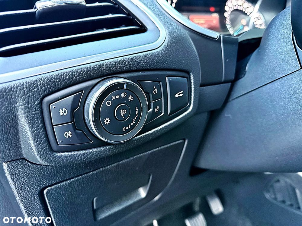 Ford S-Max 2.0 TDCi Titanium - 26