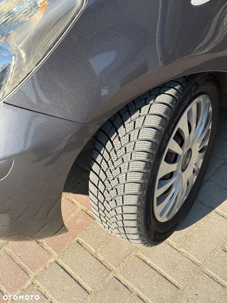 Toyota Yaris 1.33 Terra - 6