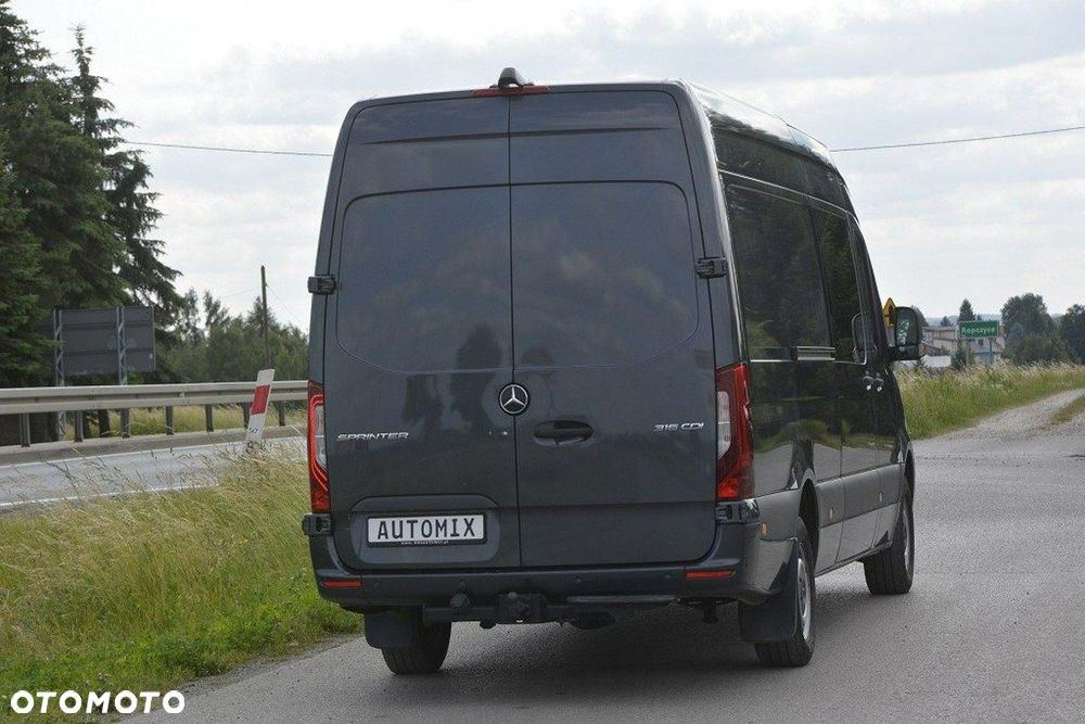 Mercedes-Benz Sprinter - 6