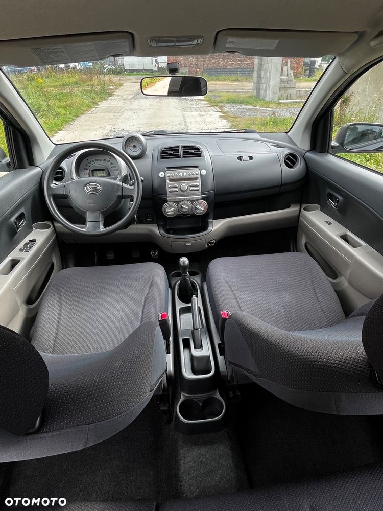 Daihatsu Sirion 1.3 - 8