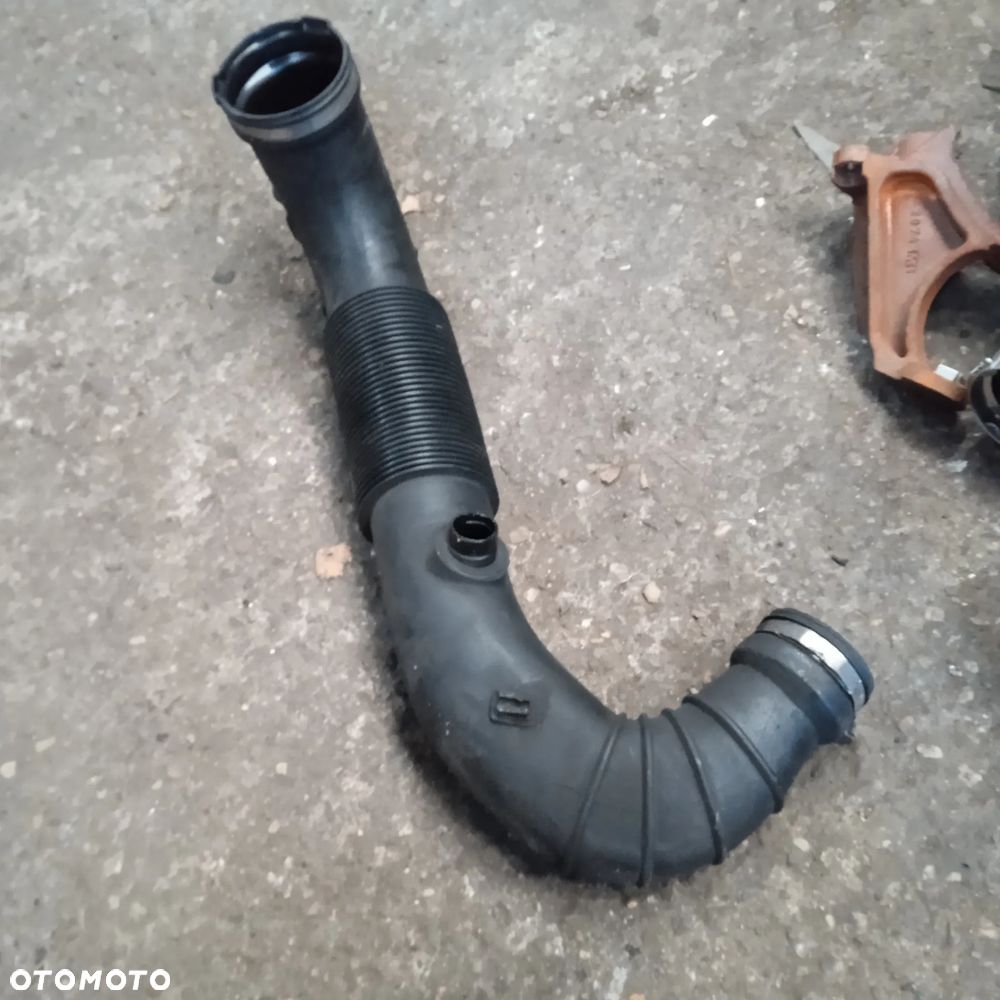 Rura powietrza A9065281724 - 1