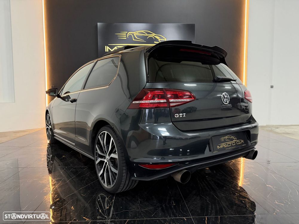 VW Golf 2.0 TSi GTi DSG - 10