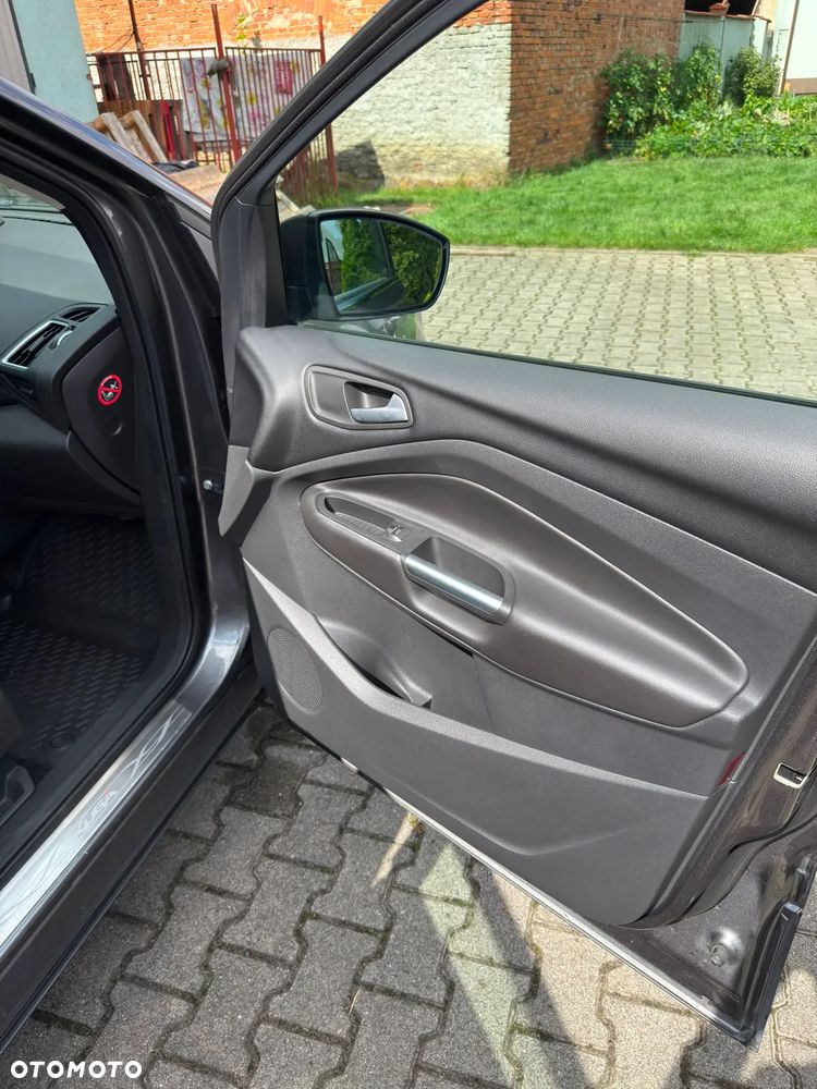 Ford Kuga 1.5 EcoBoost FWD ST-Line ASS - 16