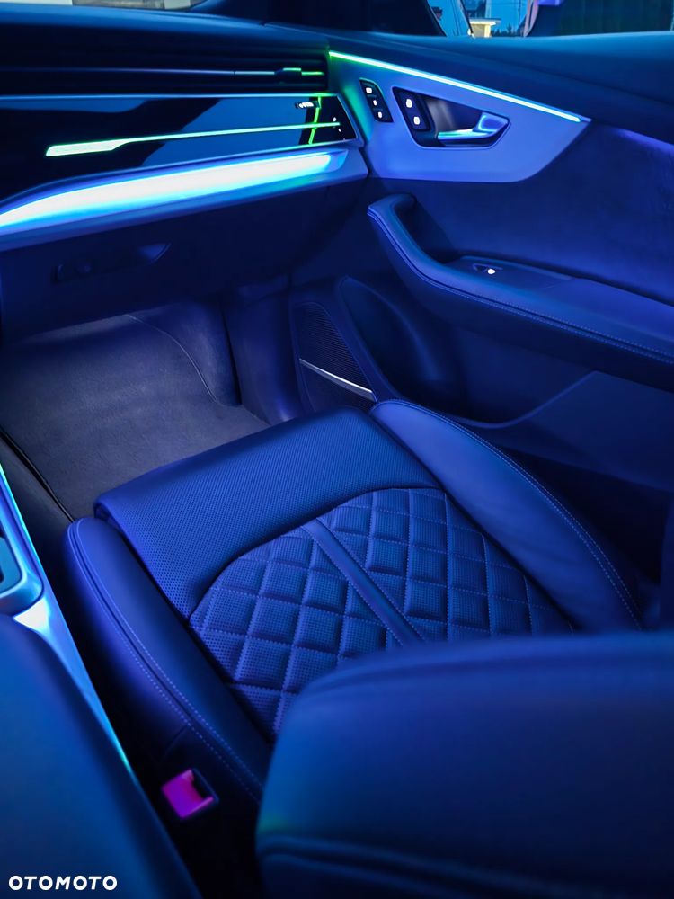 Audi Q8 - 24