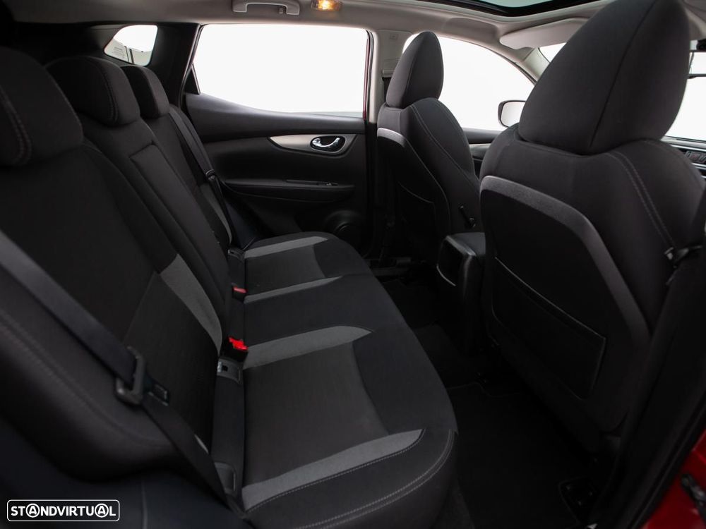 Nissan Qashqai 1.5 dCi N-Connecta - 10