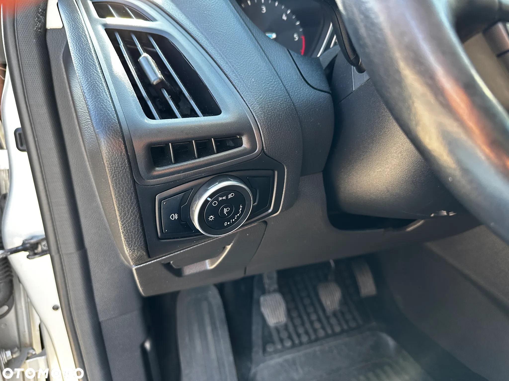 Ford Focus - 16