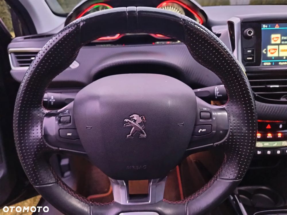 Peugeot 2008 PureTech 110 Stop&Start GT-Line Edition - 28