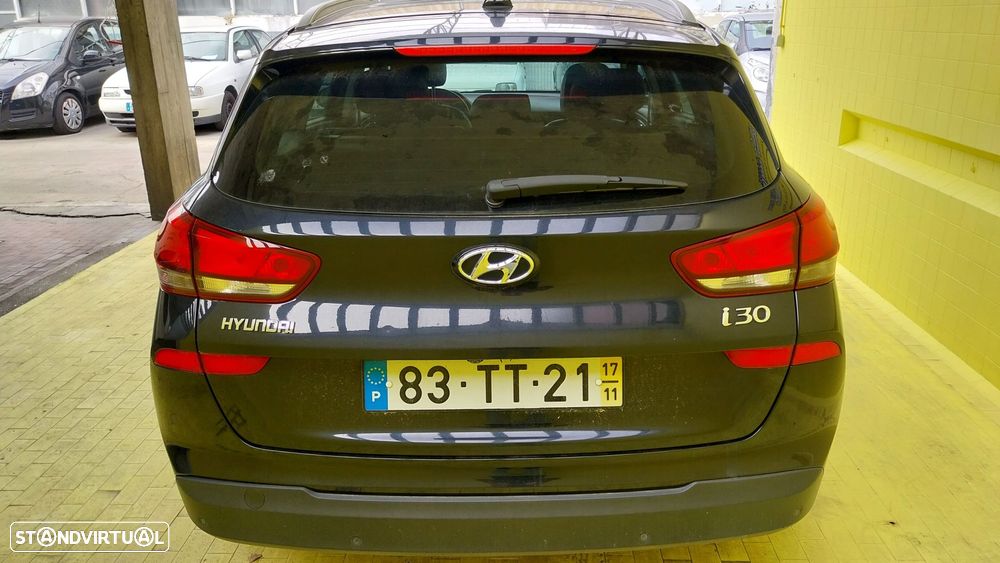 Hyundai i30 SW 1.6 CRDi Comfort - 19