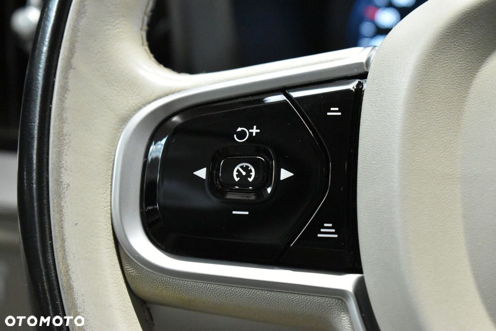 Volvo XC 60 - 16