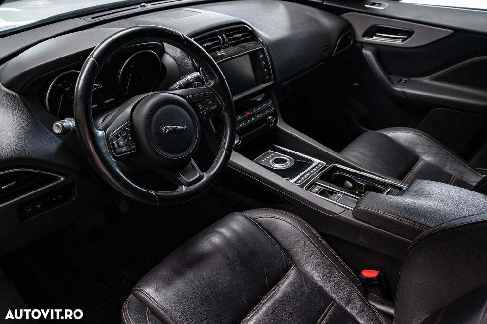 Jaguar F-Pace 20d AWD Aut. Prestige - 5