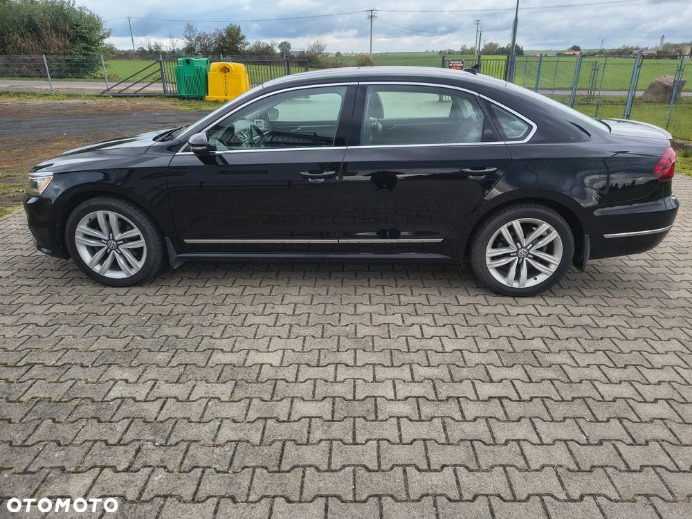 Volkswagen Passat - 6