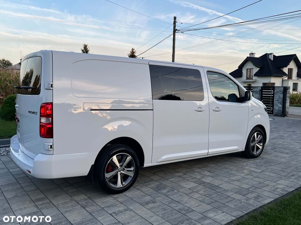Toyota ProAce 2,0-l-D-4D (5-Si.) Autm Verso compact Team Deutschland - 8