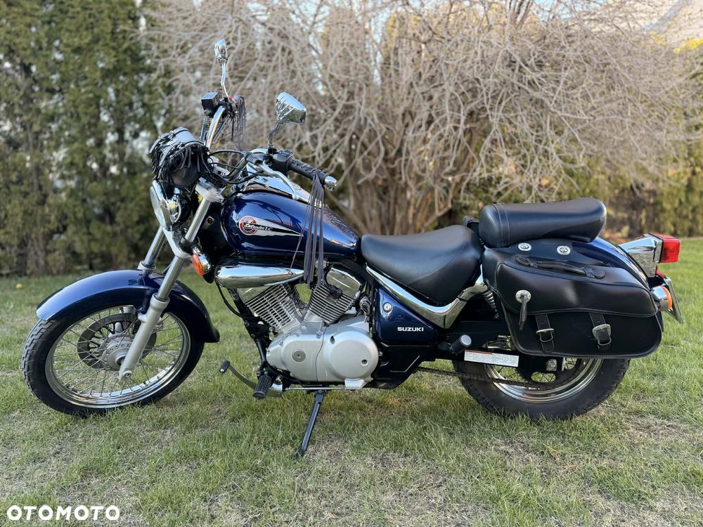 Suzuki Intruder - 24