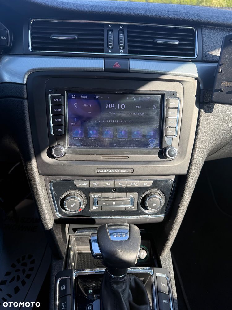 Skoda Superb 2.0 TDI DSG Exclusive - 26