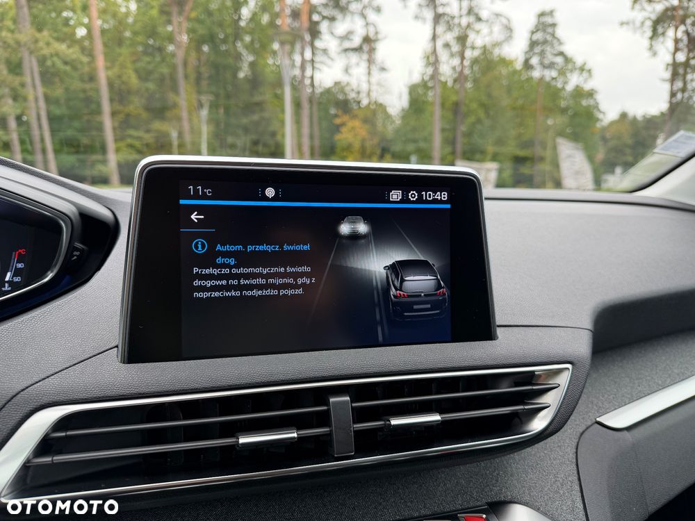 Peugeot 5008 1.5 BlueHDI Allure S&S - 22