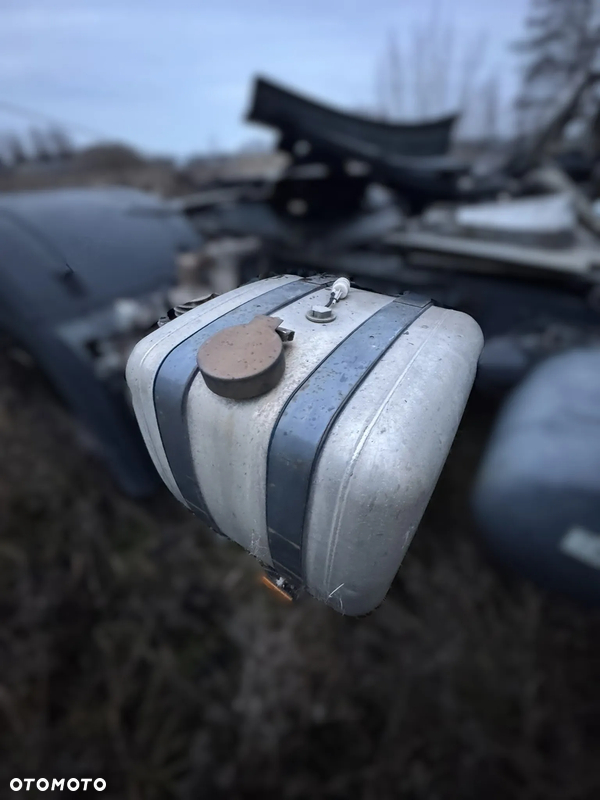 Zbiornik 320L OEM MERCEDES