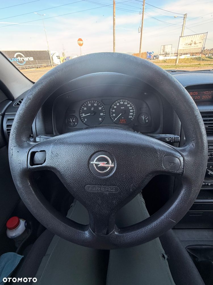 Opel Astra - 8