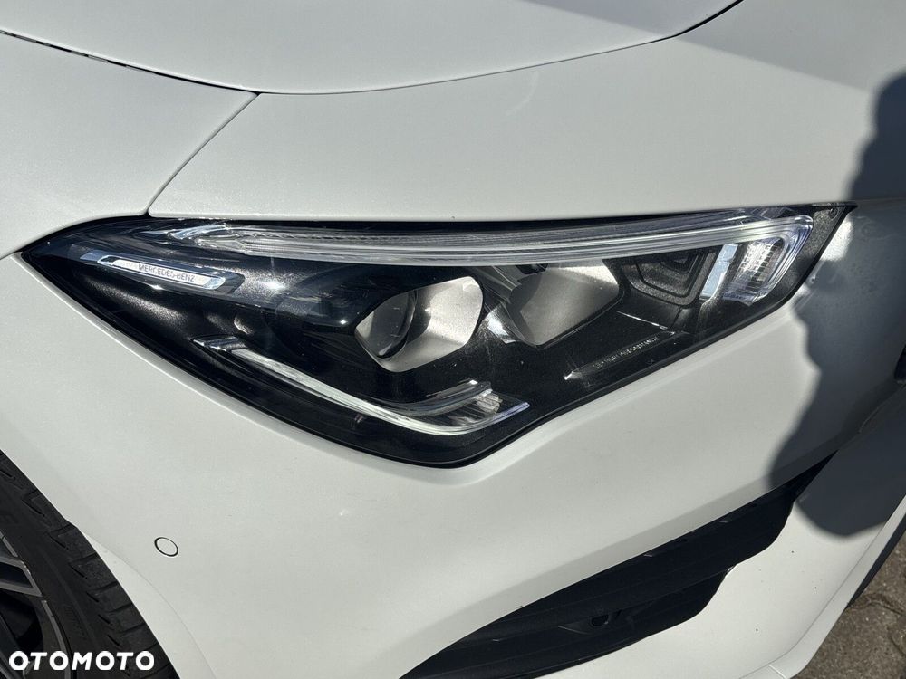 Mercedes-Benz CLA - 11