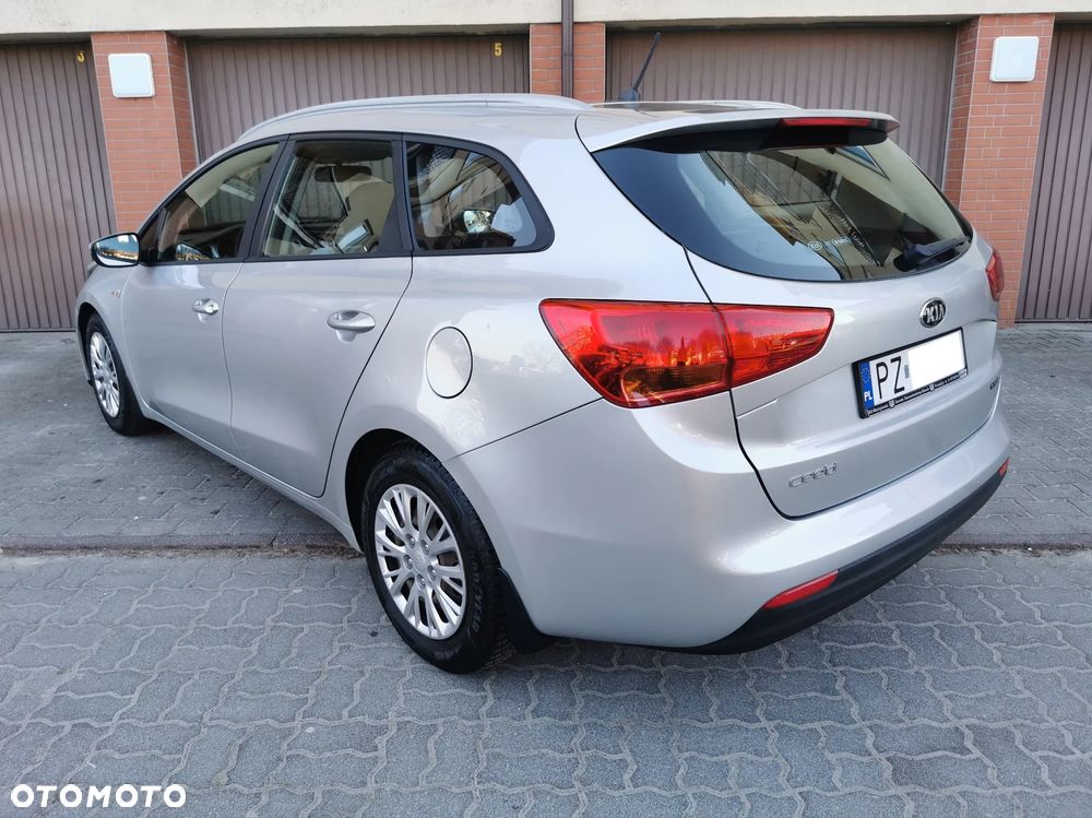 Kia Ceed 1.6 CRDi Business Line - 39