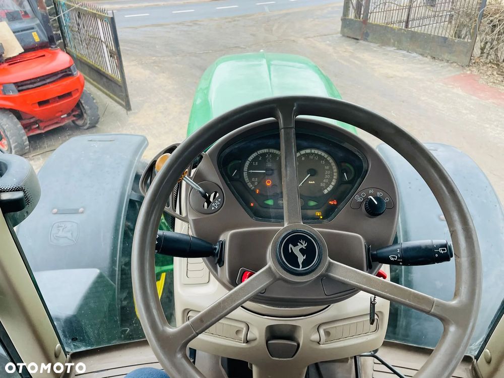 John Deere 7430 - 12