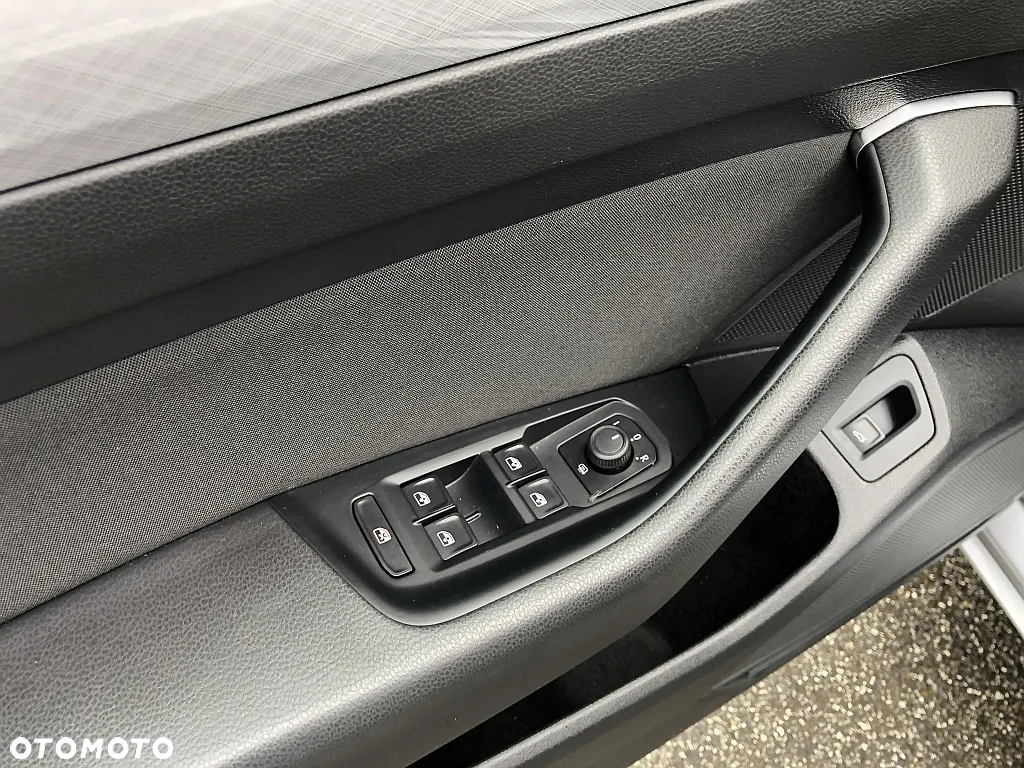 Volkswagen Passat 2.0 TDI EVO Business DSG - 25
