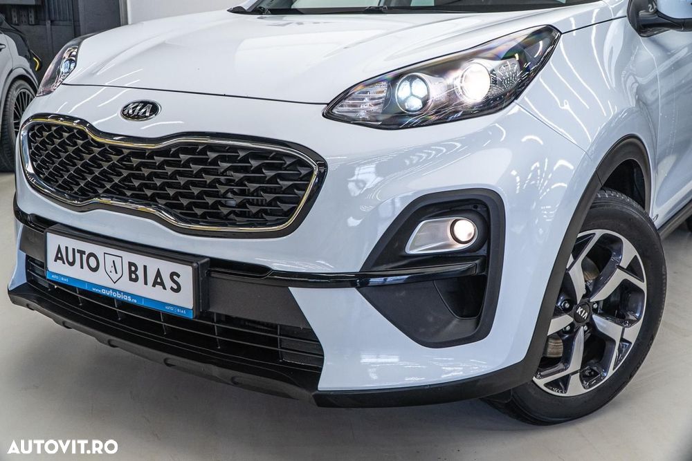 Kia Sportage 1.6 CRDI AWD Eco-Dynamics+ (48V M-H) DCT PLATINUM - 11