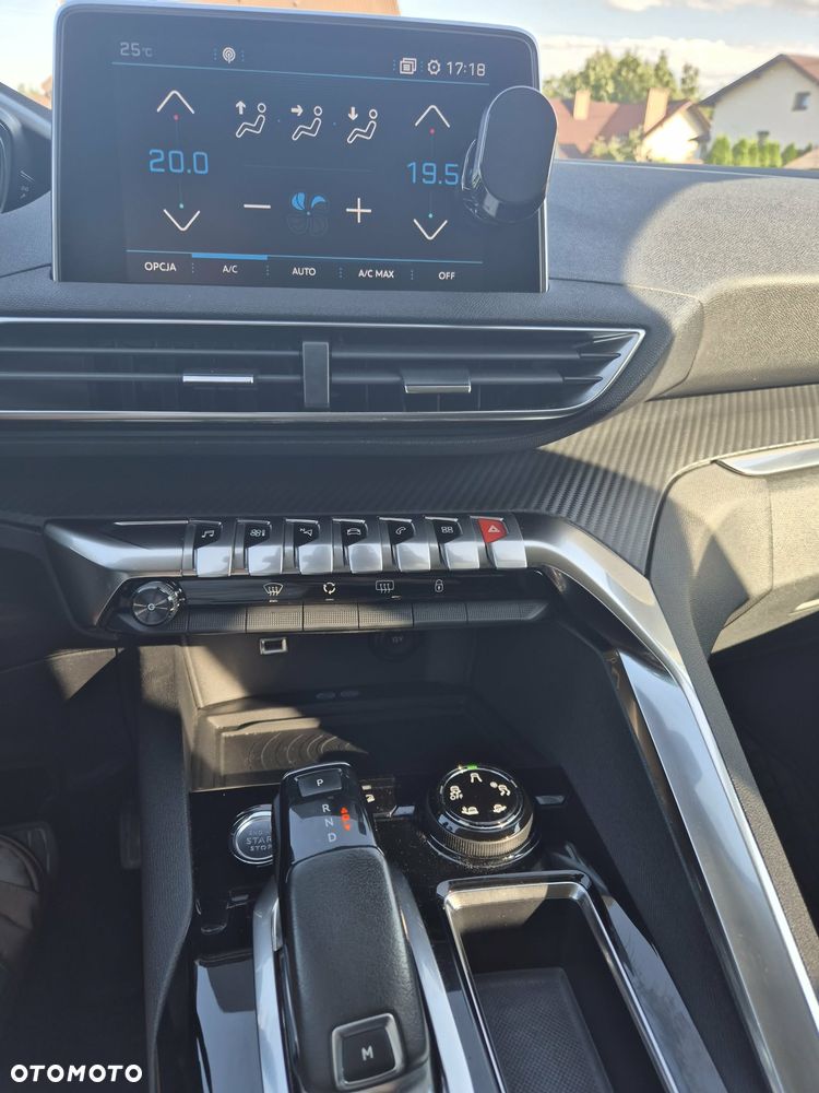 Peugeot 3008 PureTech 130 Stop & Start GPF EAT8 Allure - 10
