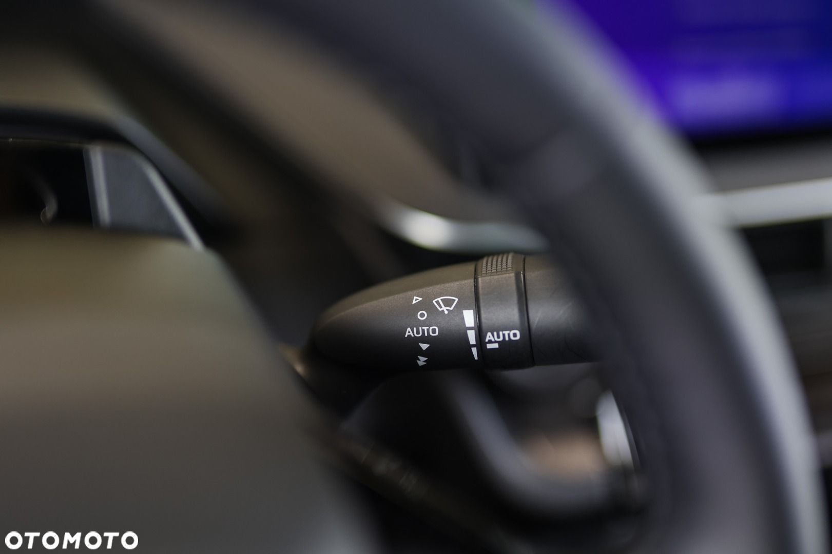 Toyota Prius - 12