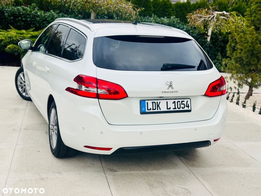 Peugeot 308 2018 photo 3