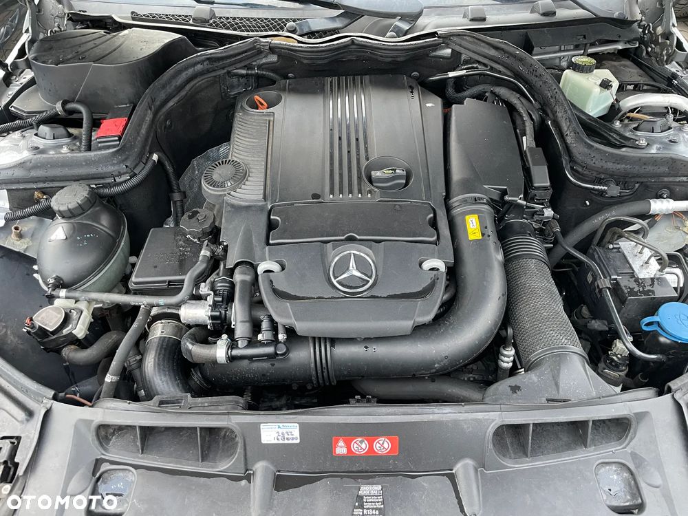 Mercedes-Benz Klasa C 180 BlueEFFICIENCY 7G-TRONIC Avantgarde - 14