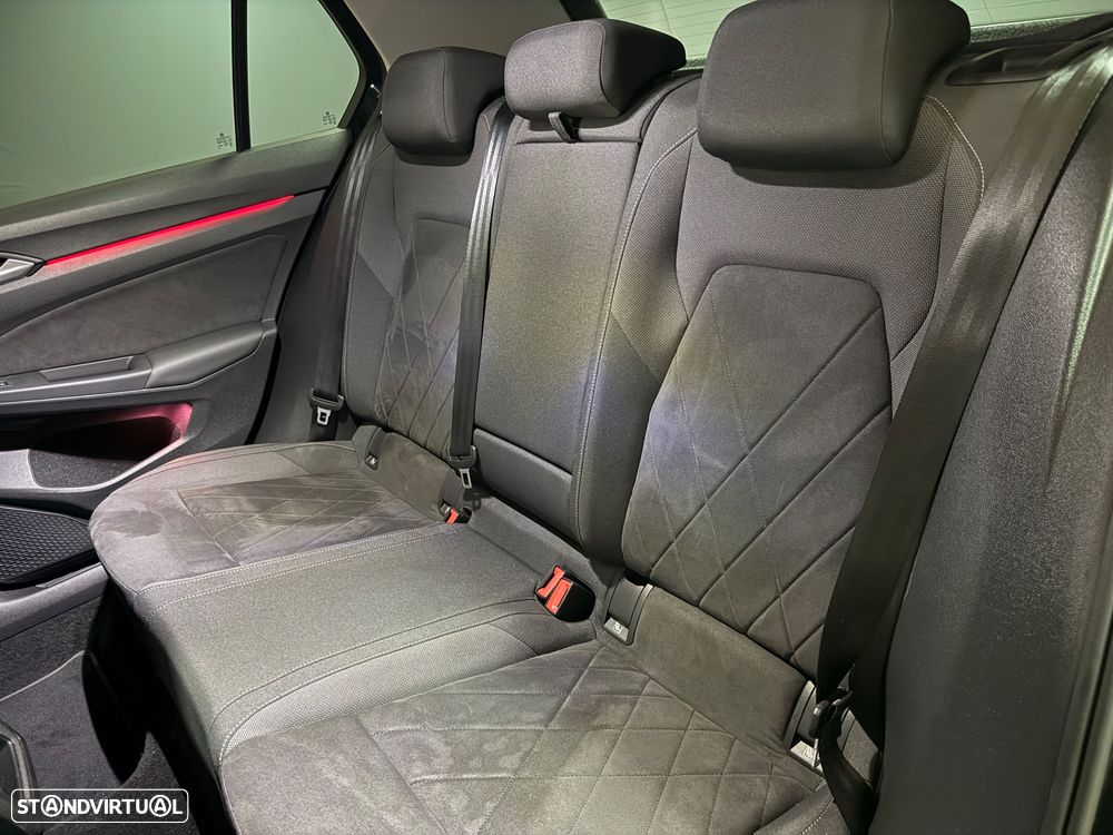 VW Golf 1.0 eTSI Life DSG - 19