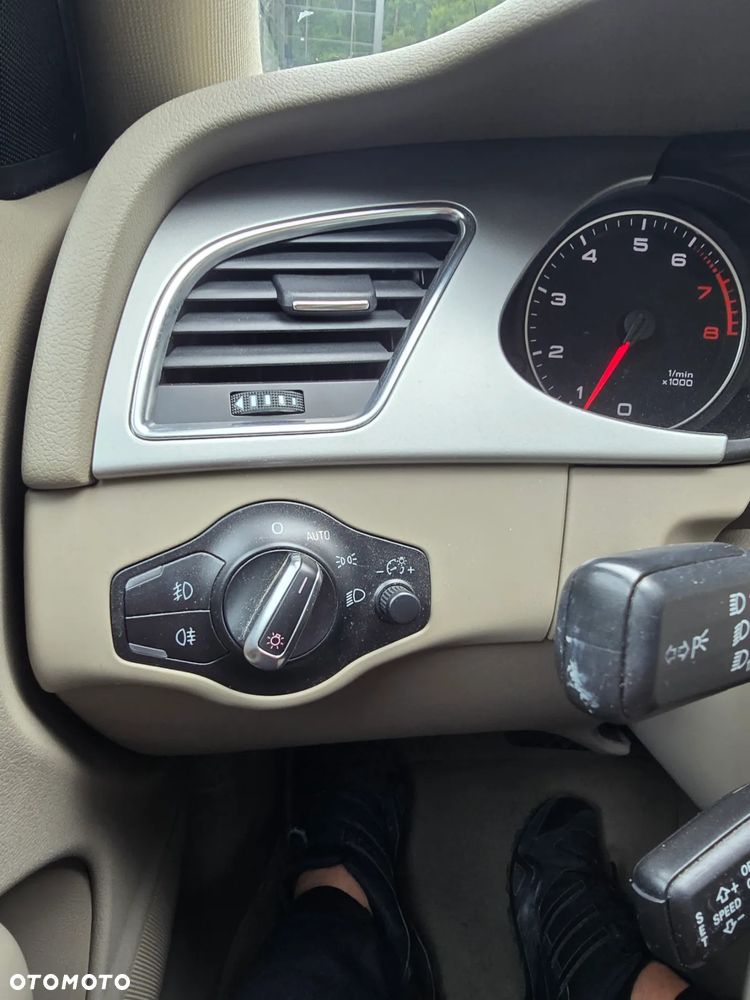 Audi A4 Avant 2.0 TFSI quattro S tronic Attraction - 9