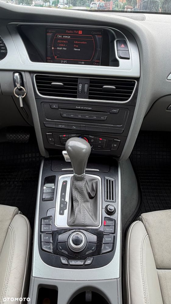Audi A4 Avant 3.0 TDI DPF quattro S tronic S line Sportpaket - 10