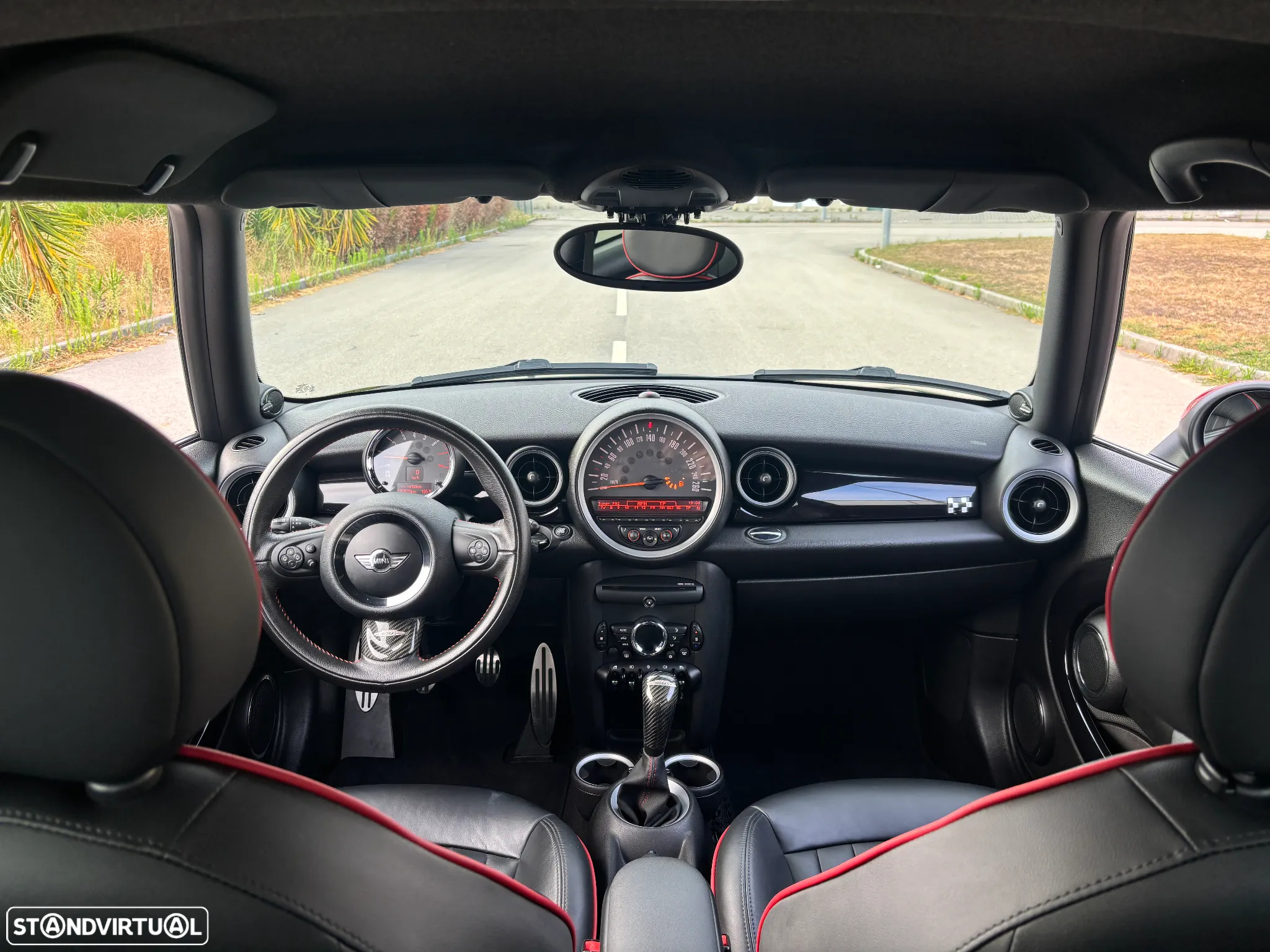 MINI 3 Portas John Cooper Works - 17