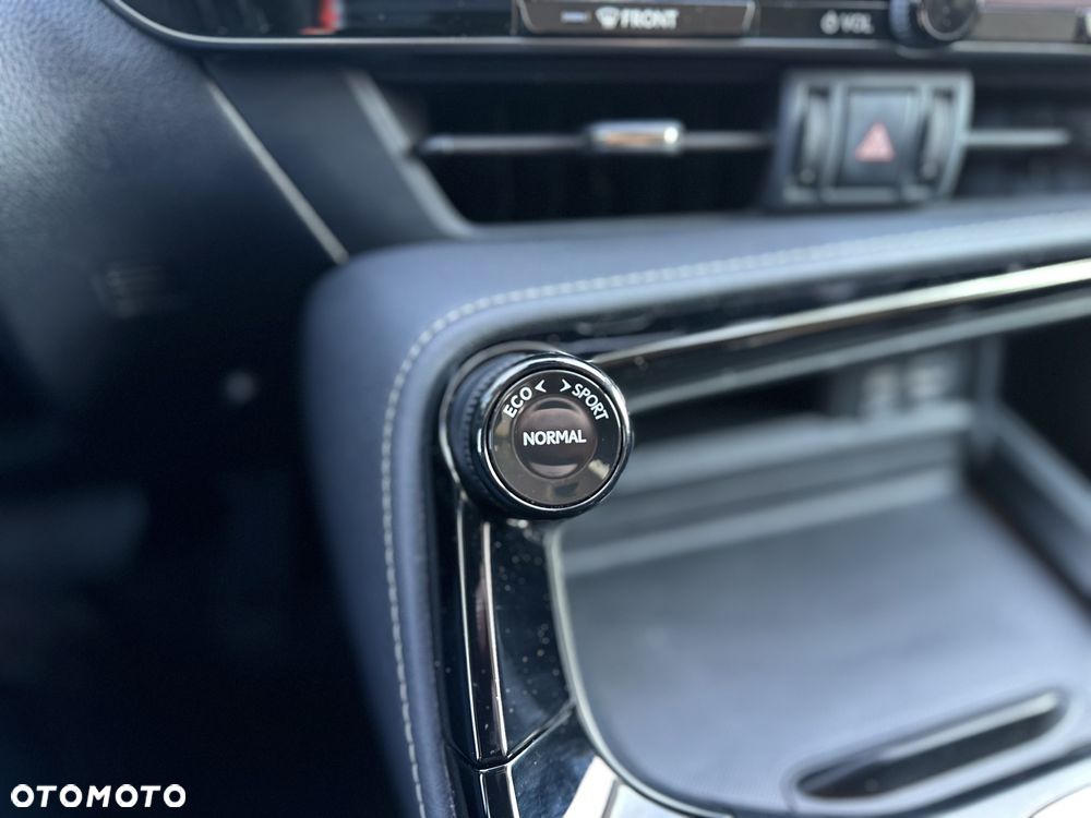 Lexus NX 350h Prestige 2WD - 24