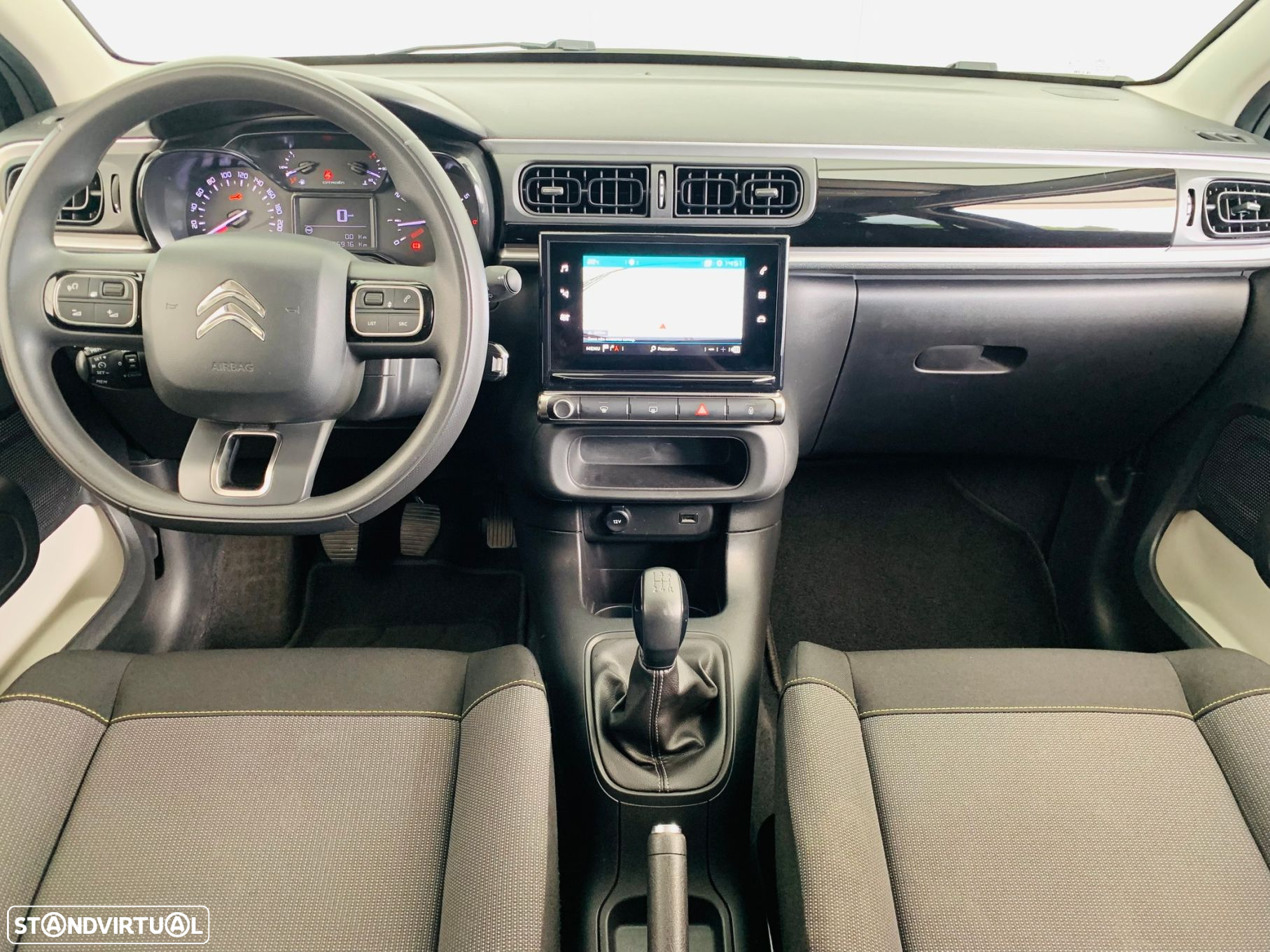 Citroën C3 1.2 PureTech Shine - 27