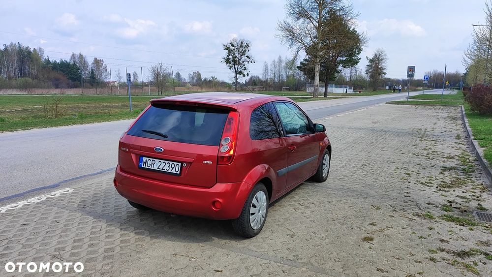 Ford Fiesta 1.6 TDCi Ghia - 3